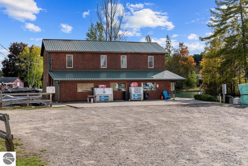 7711 Crystal Beach Road
