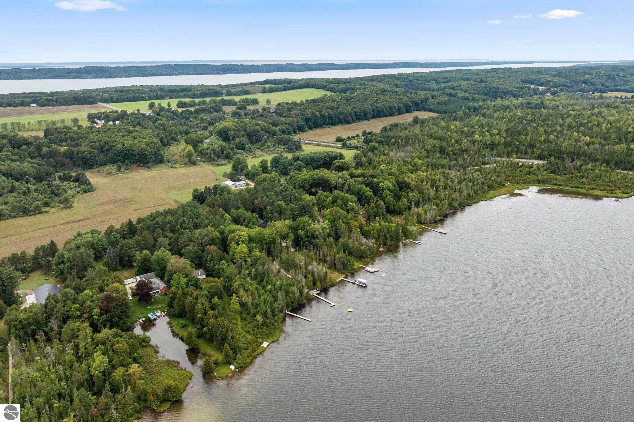 4043 Clam Lake Drive