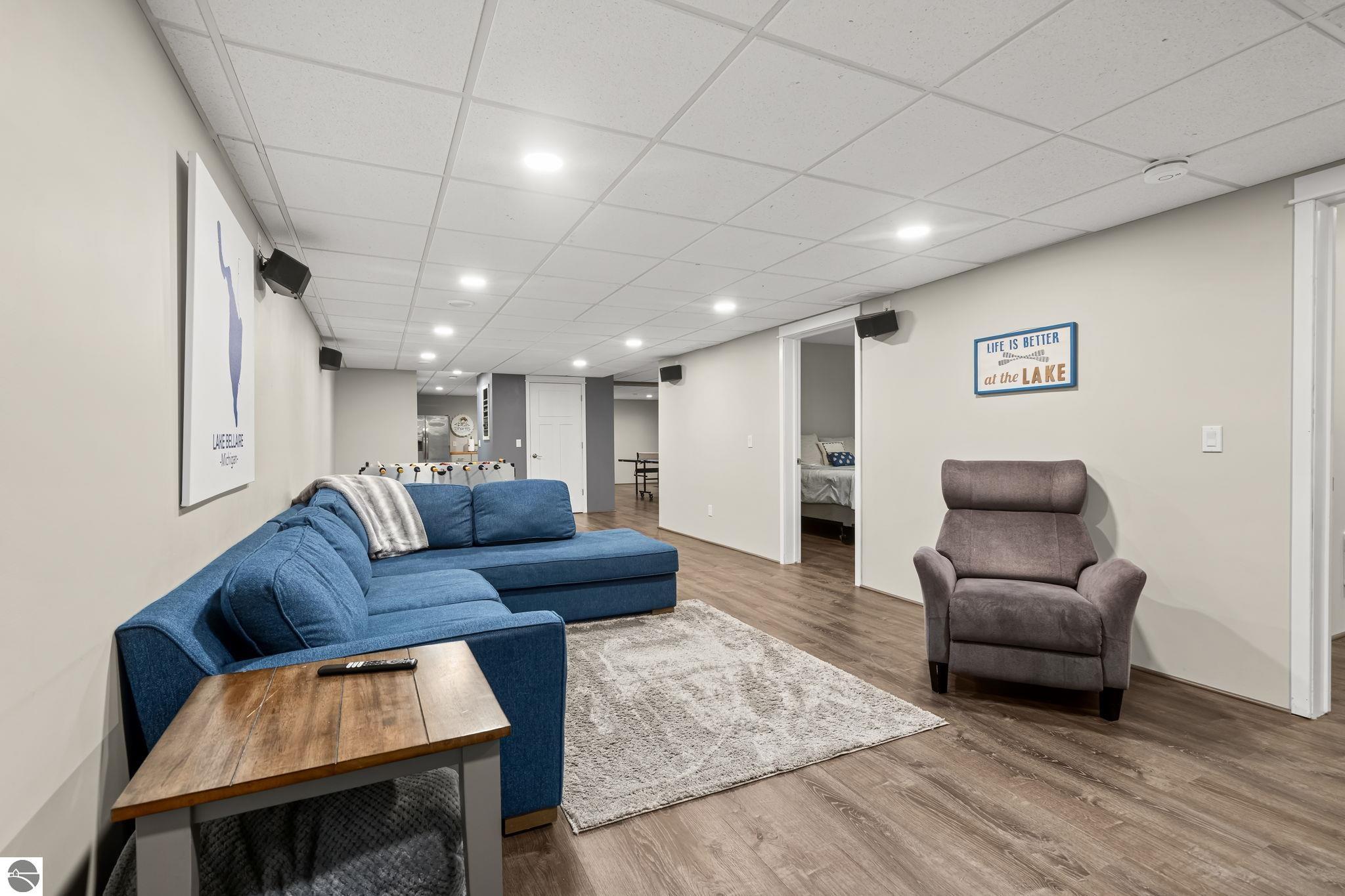 4043 Clam Lake Drive