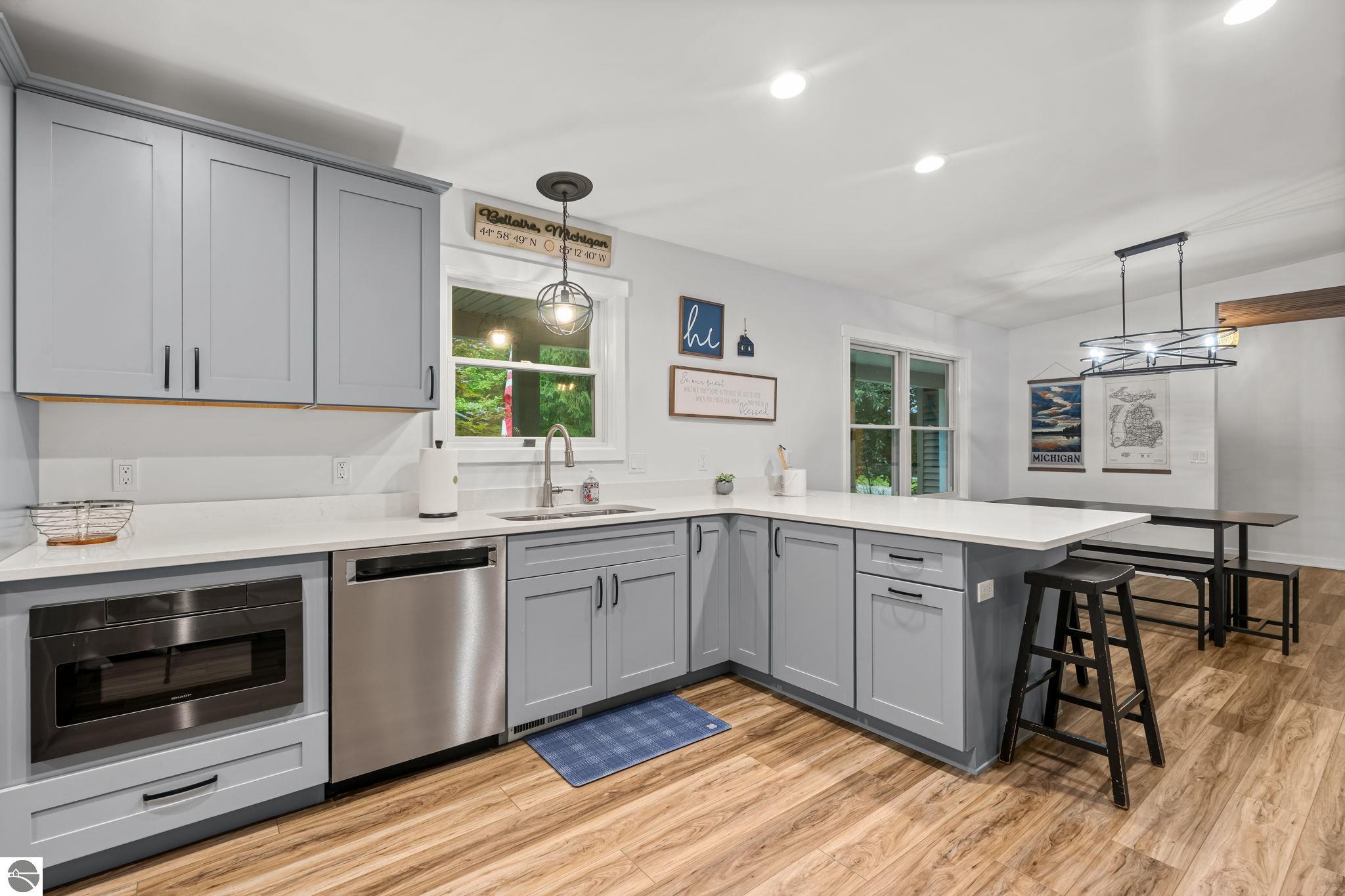 4043 Clam Lake Drive