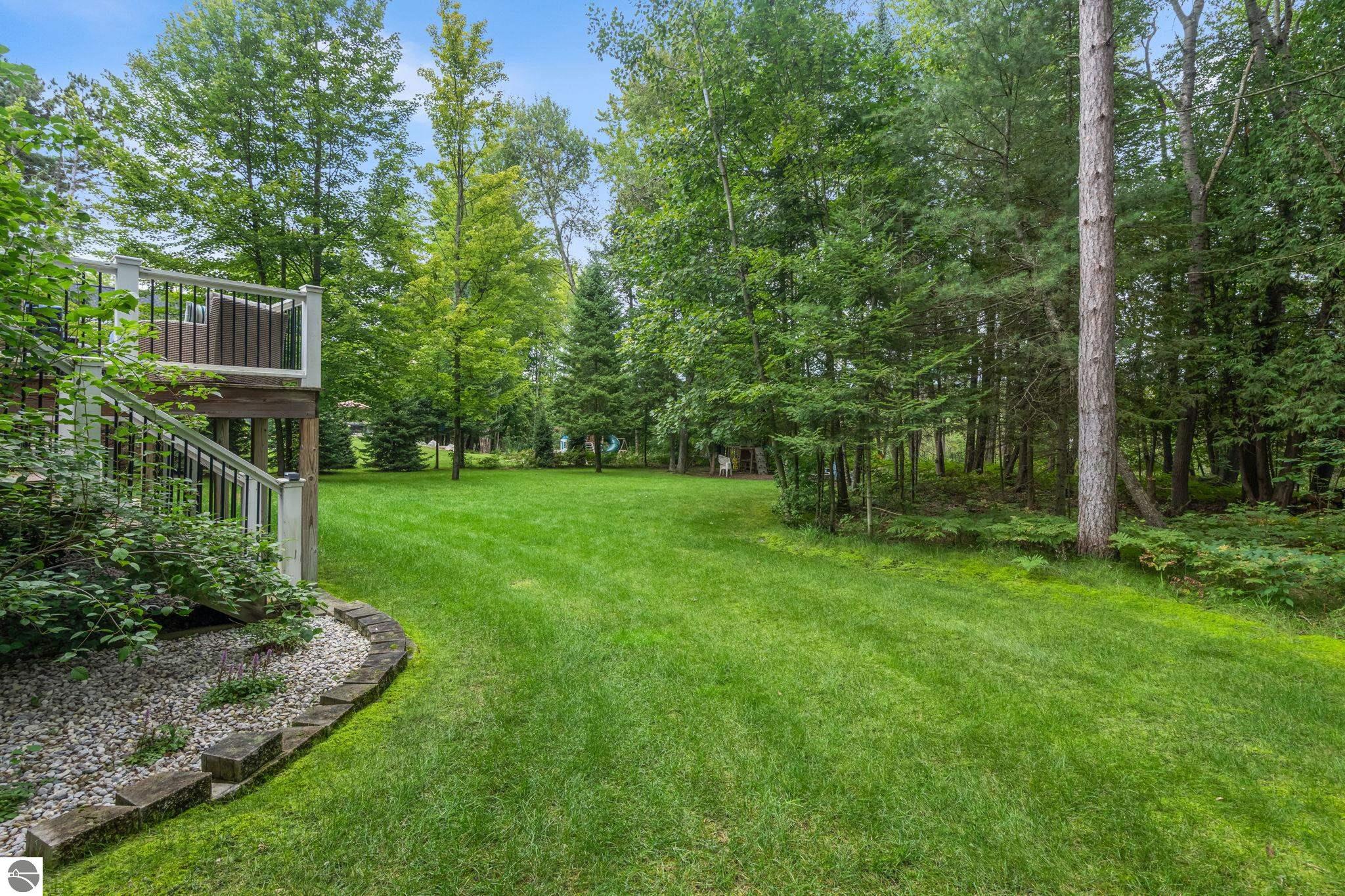 4043 Clam Lake Drive