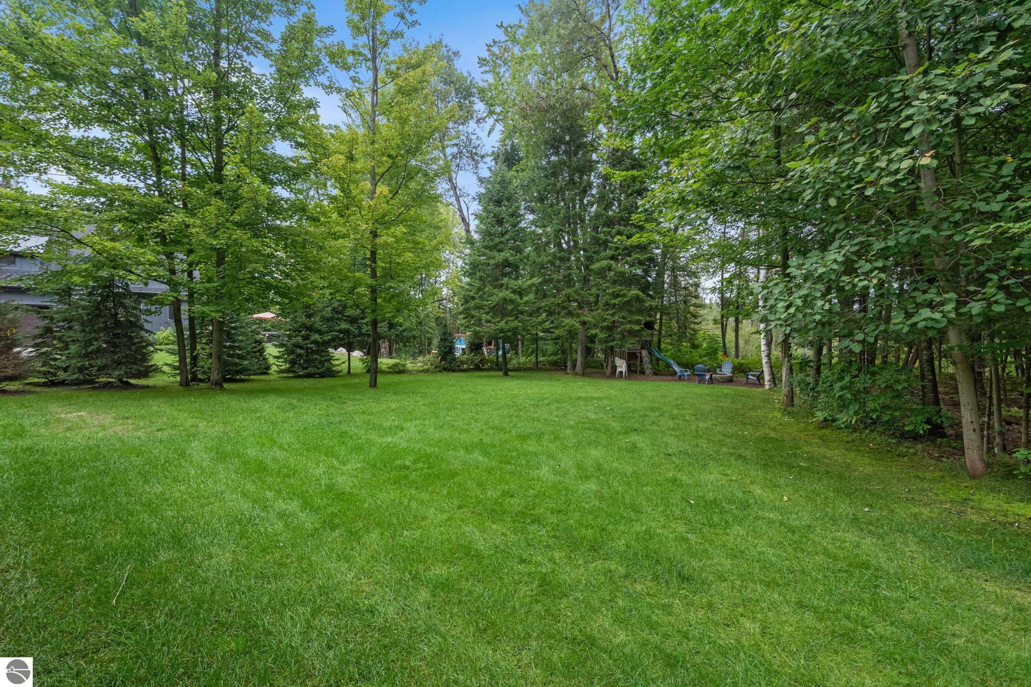 4043 Clam Lake Drive