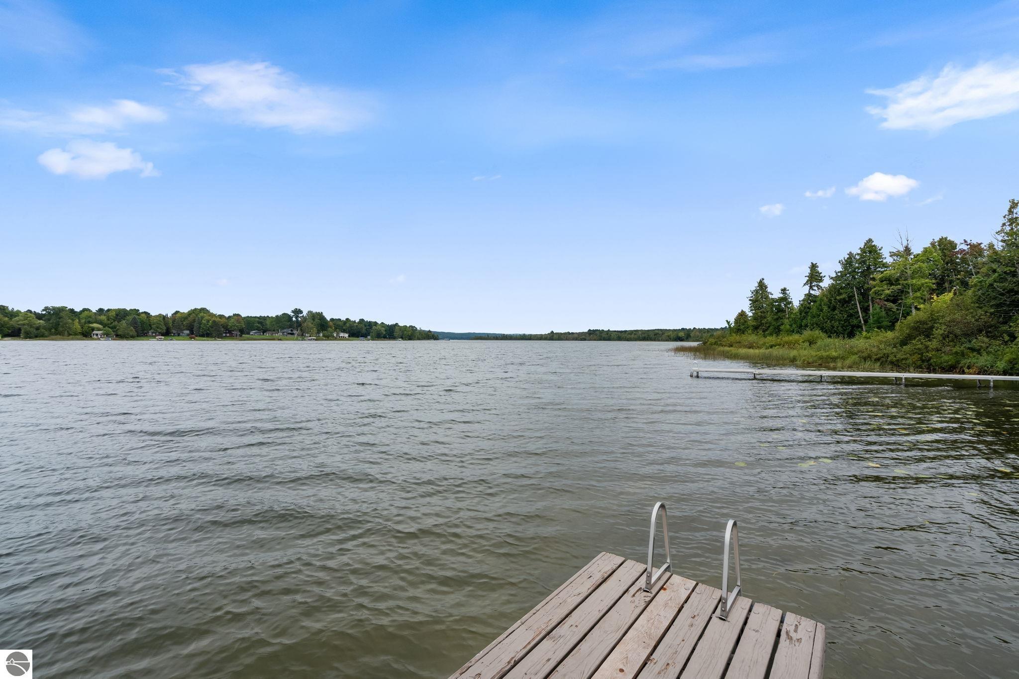 4043 Clam Lake Drive