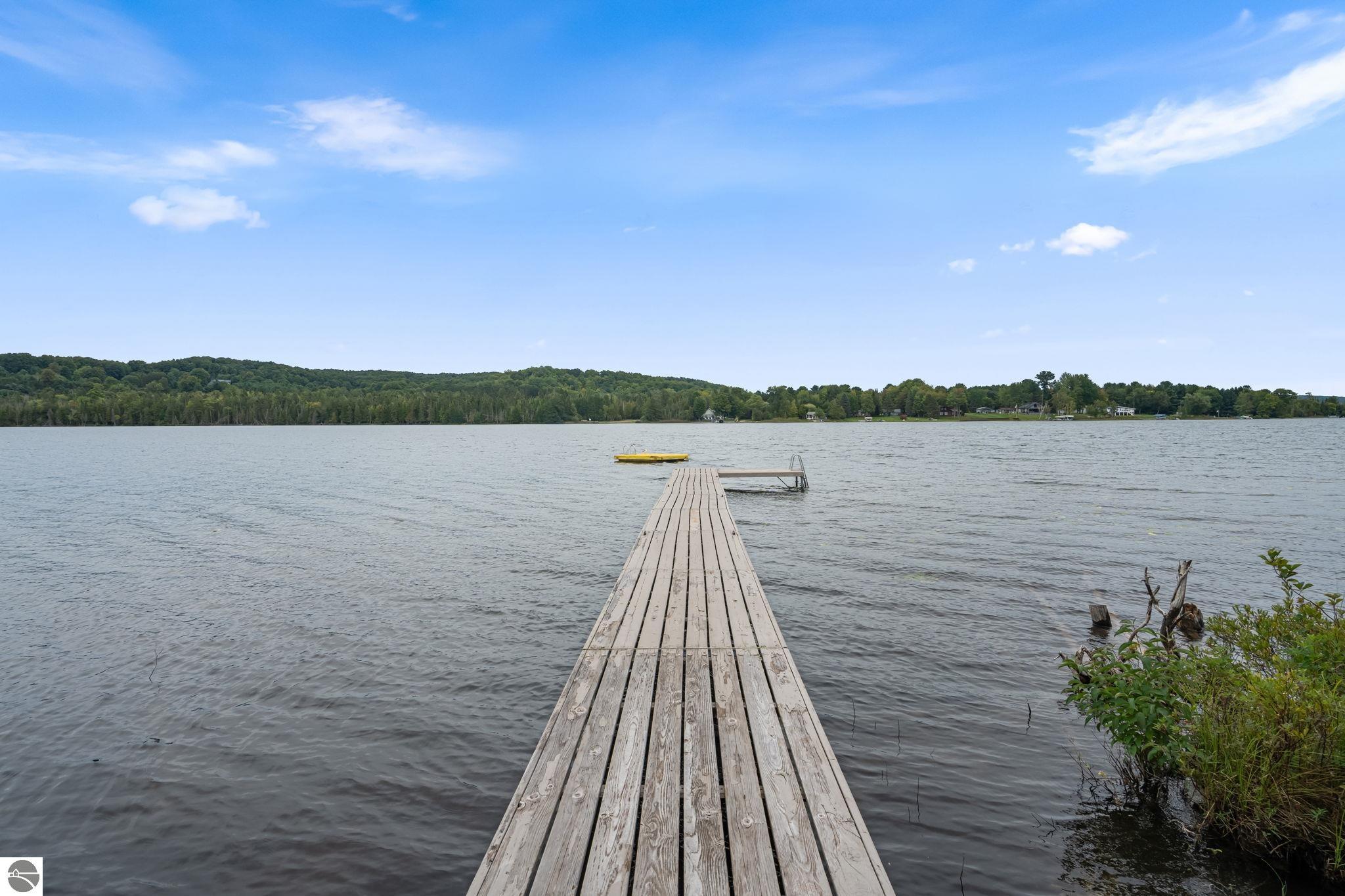 4043 Clam Lake Drive