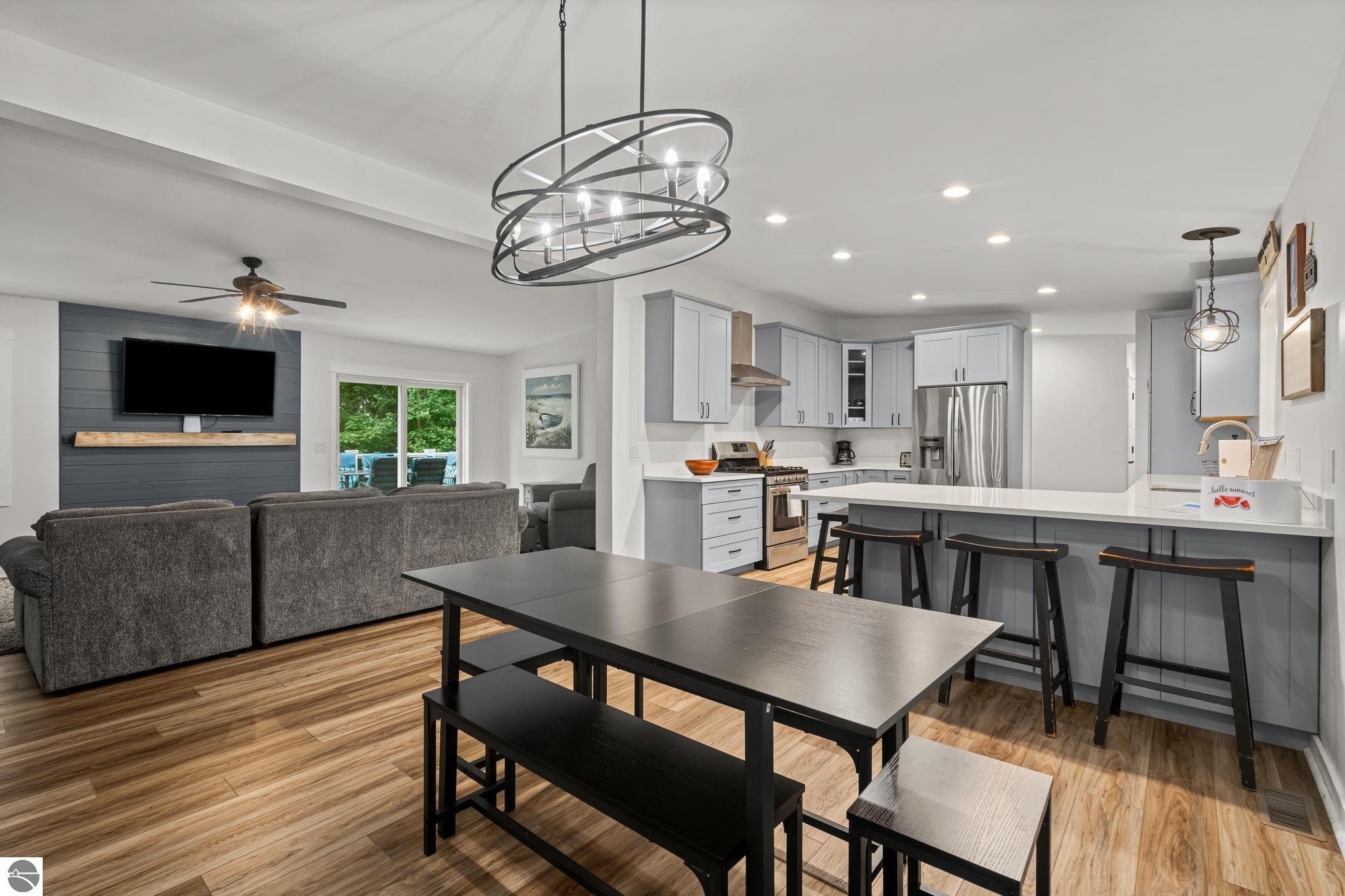 4043 Clam Lake Drive