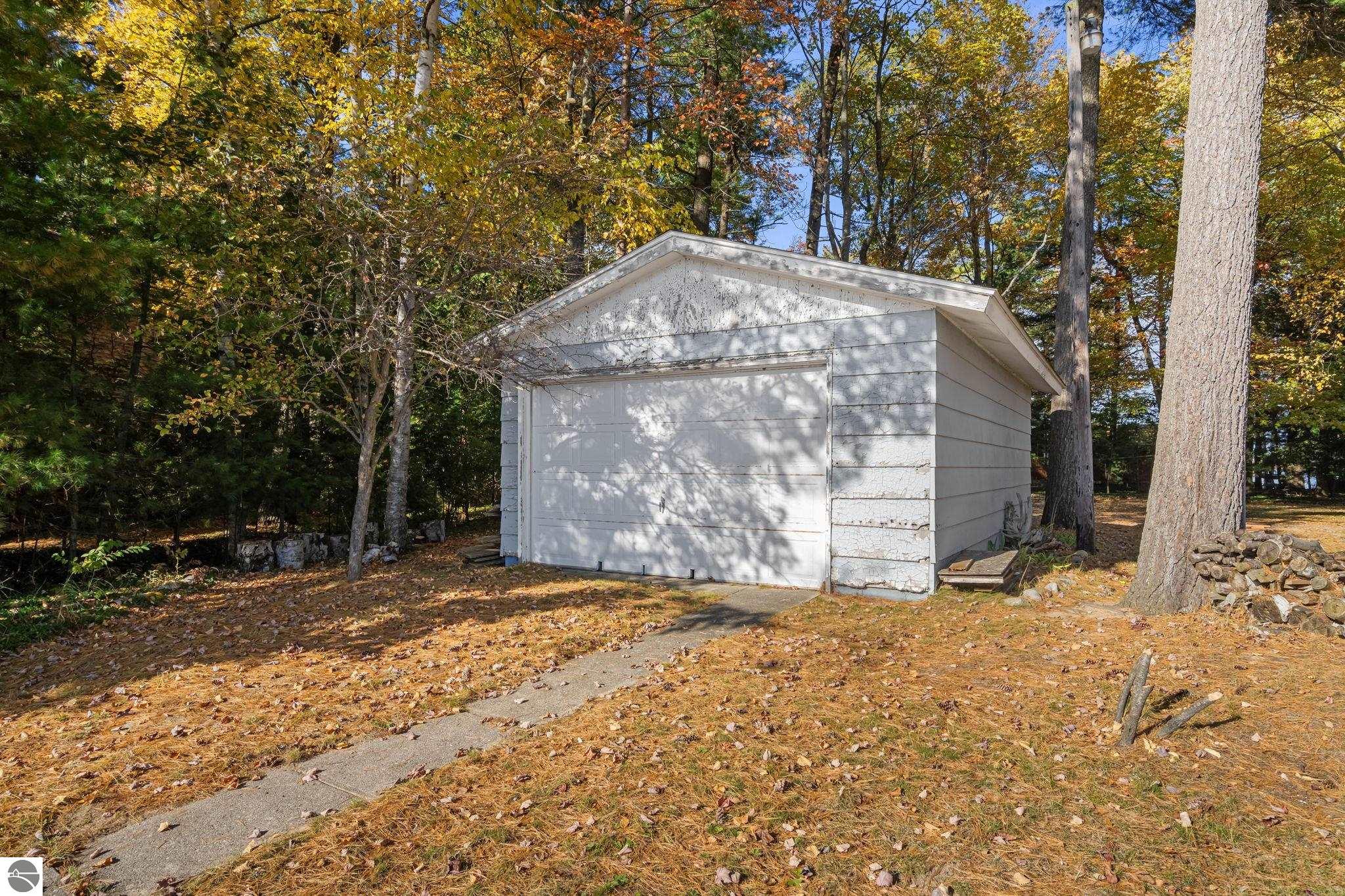 620 Lakewood Road
