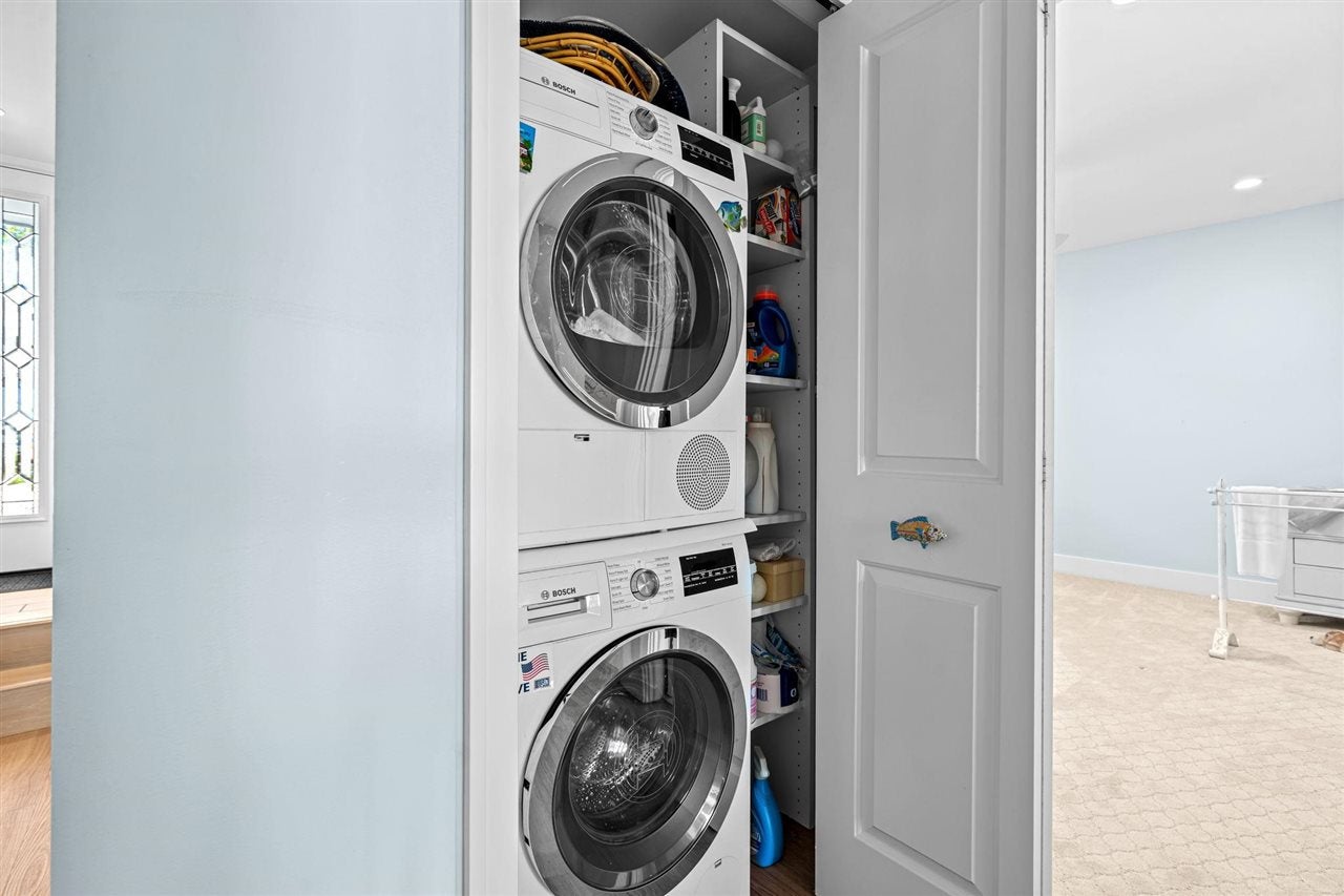 526 E Bay Street Unit: 11
