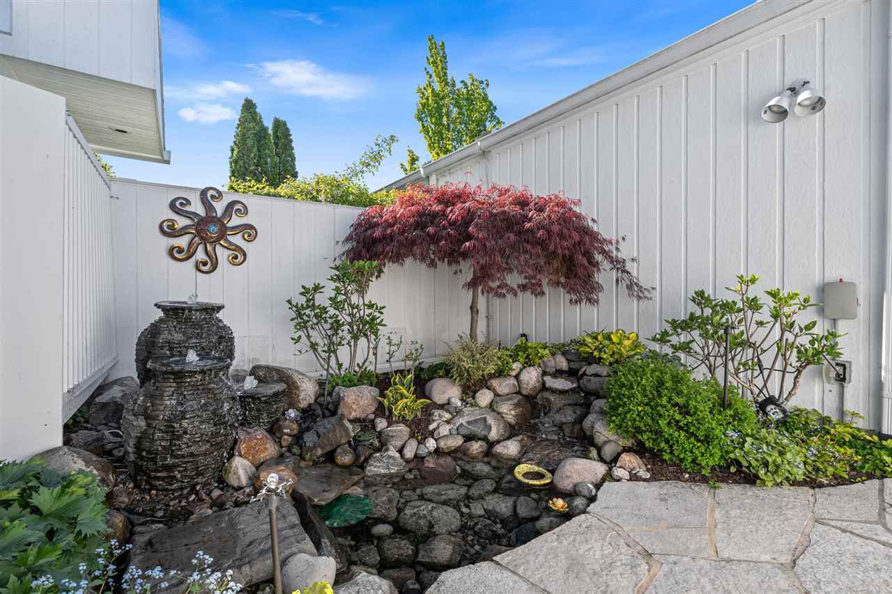 526 E Bay Street Unit: 11