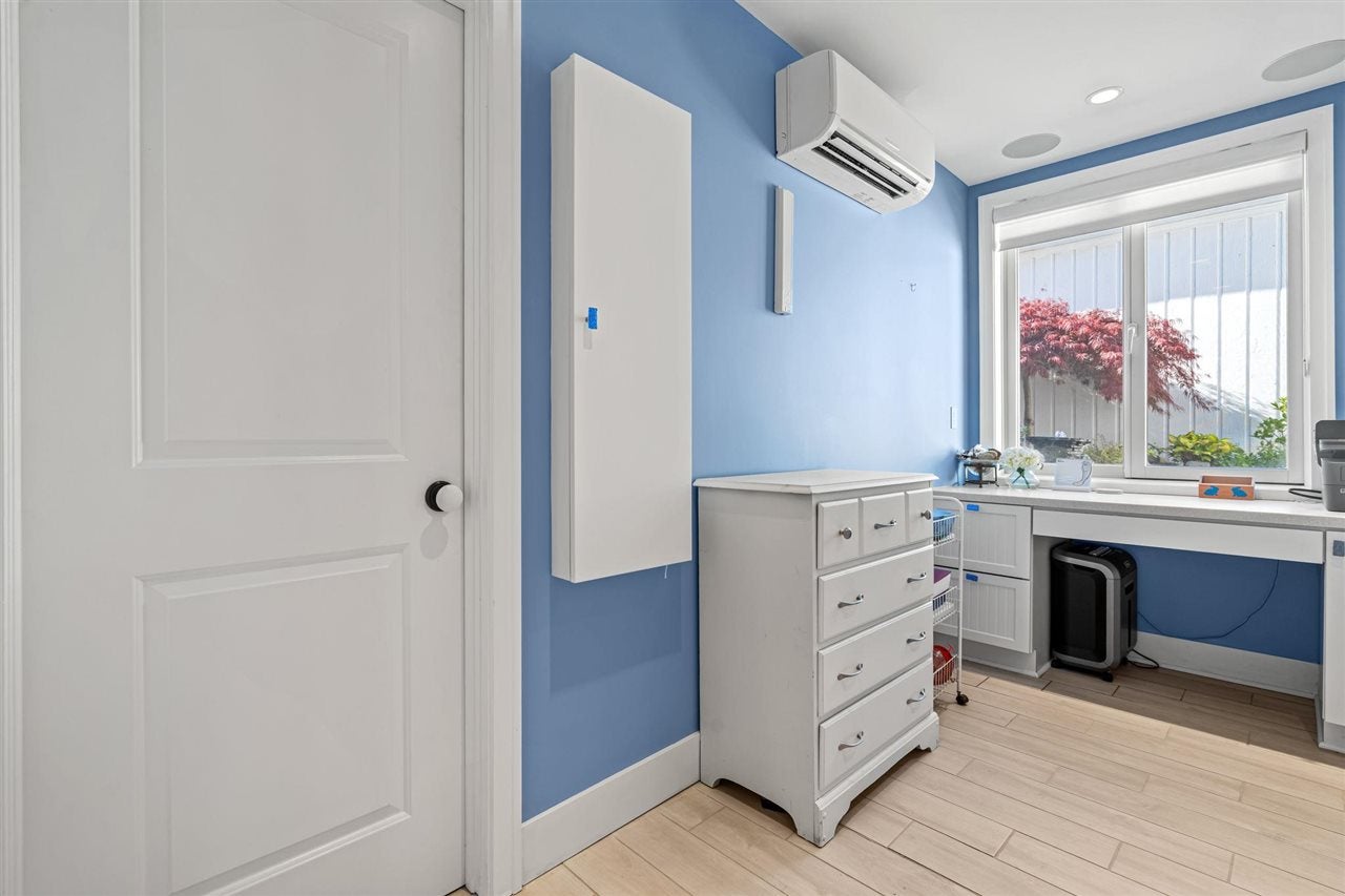 526 E Bay Street Unit: 11