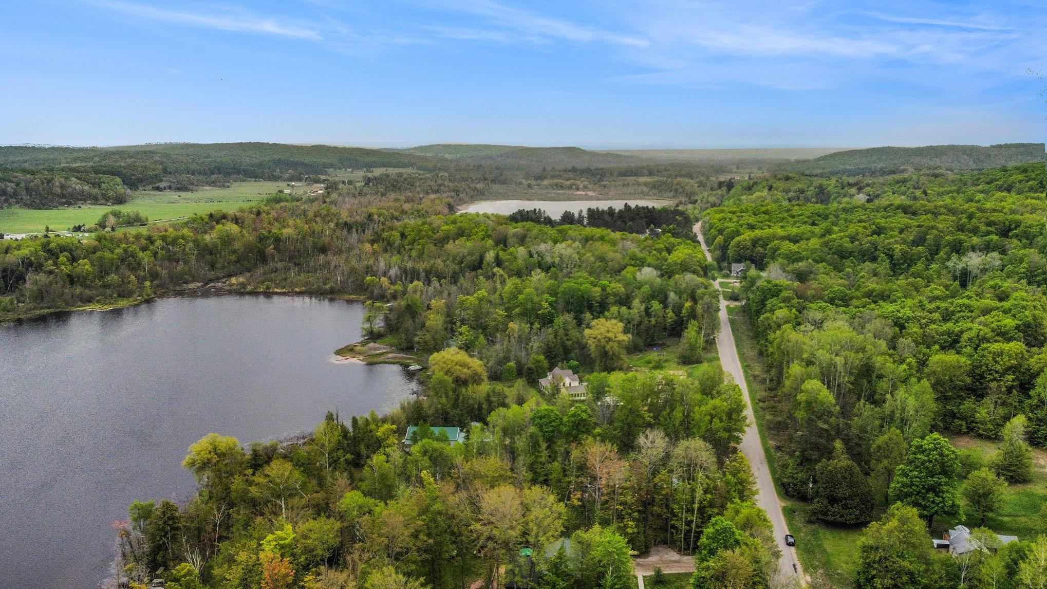 2342 Six Mile Lake
