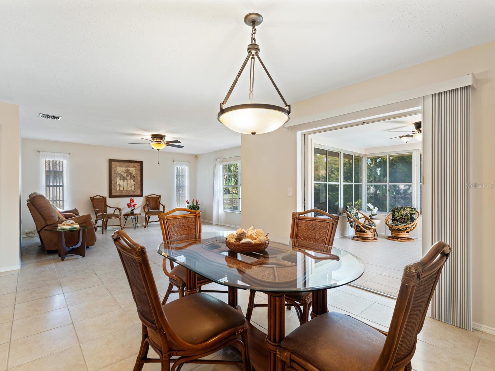 4419 MEADOW CREEK CIR