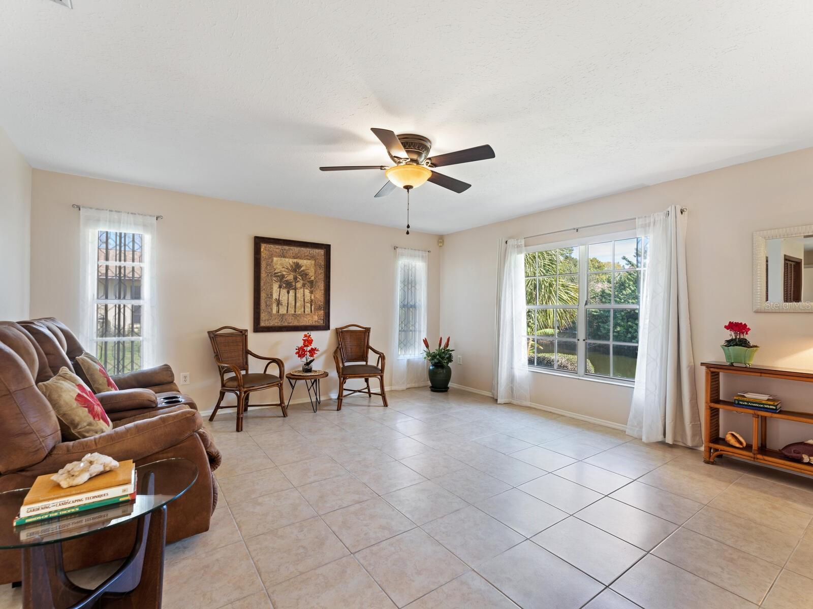4419 MEADOW CREEK CIR