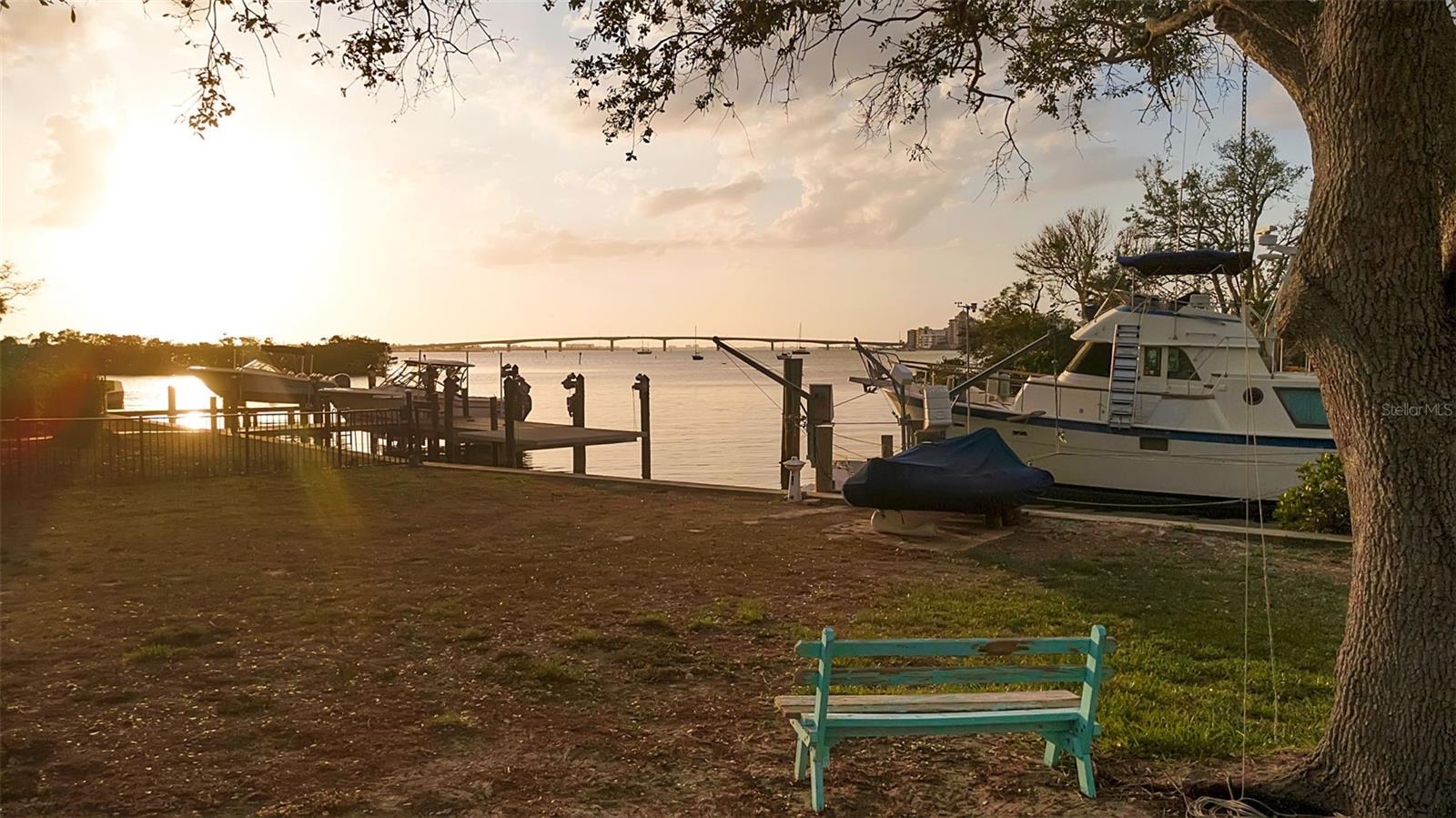 1479 BAY POINT DR