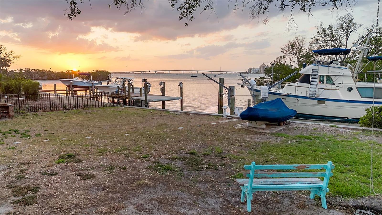1479 BAY POINT DR