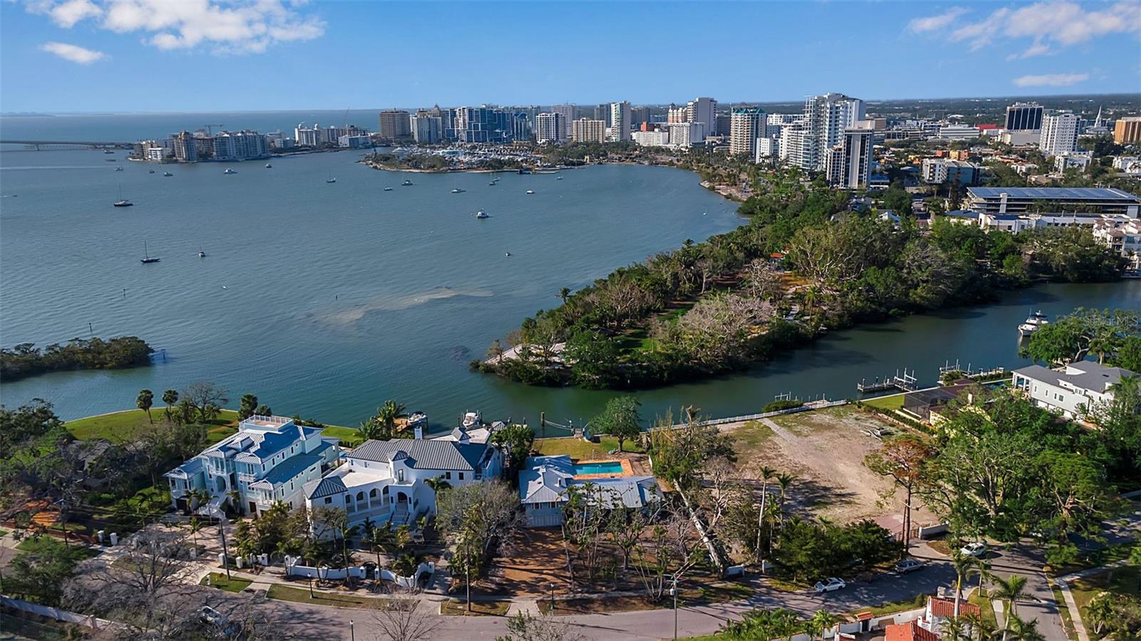 1479 BAY POINT DR
