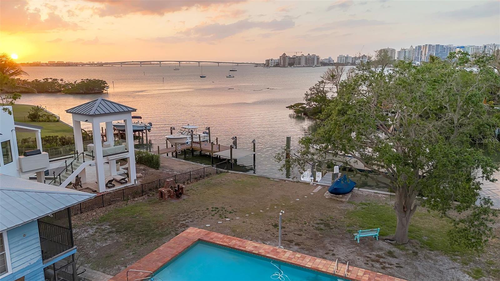 1479 BAY POINT DR