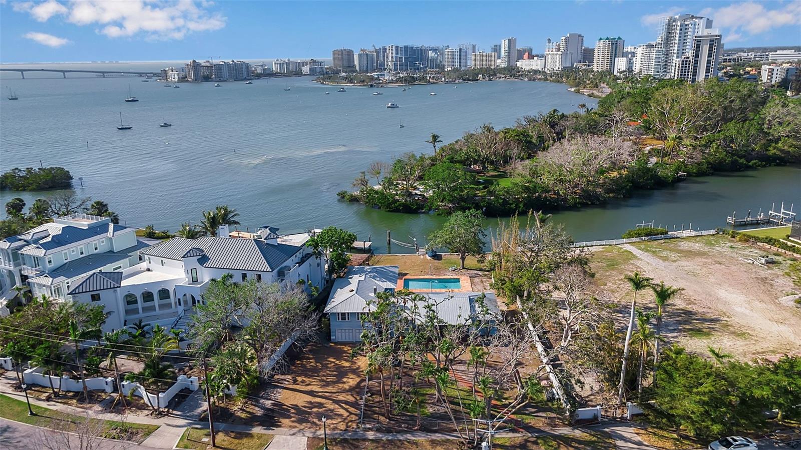 1479 BAY POINT DR