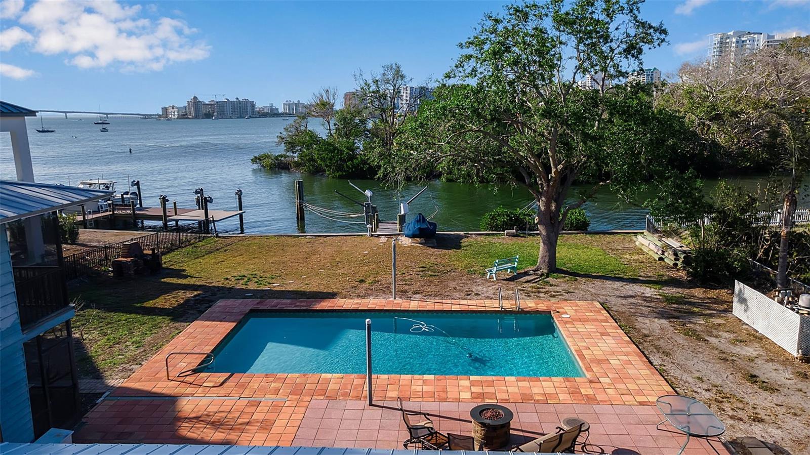 1479 BAY POINT DR