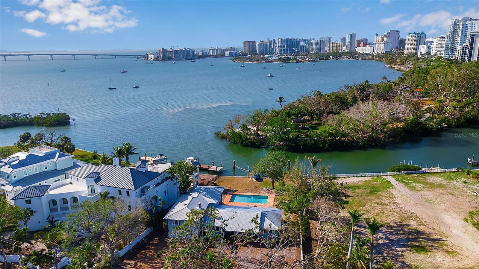 1479 BAY POINT DR