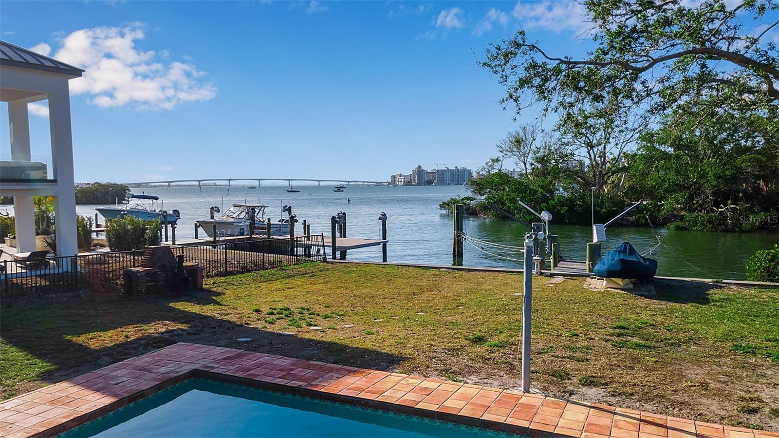 1479 BAY POINT DR