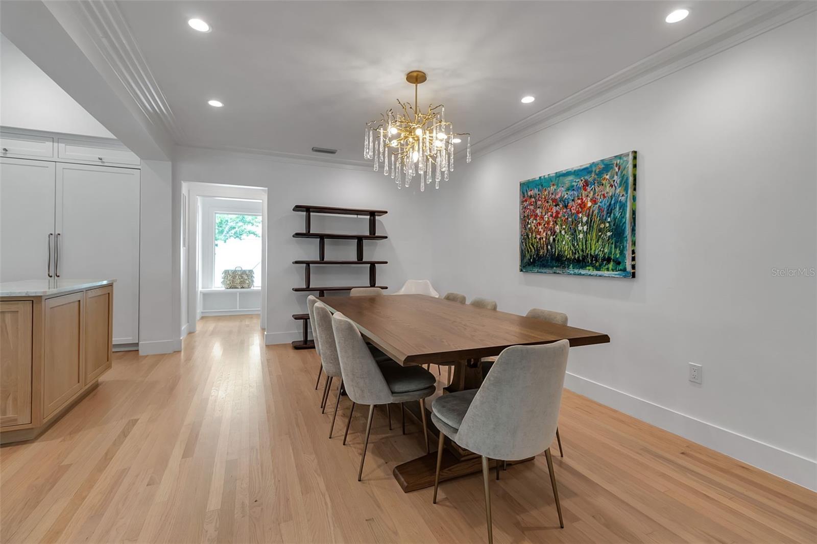 1838 ALTA VISTA ST