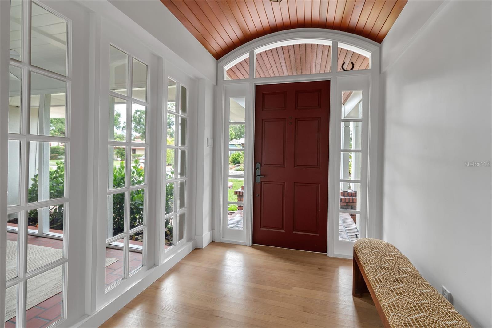 1838 ALTA VISTA ST