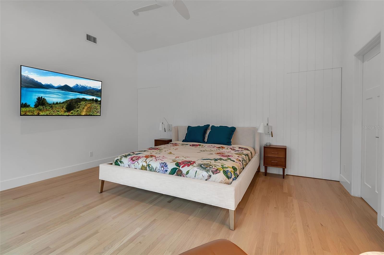 1838 ALTA VISTA ST