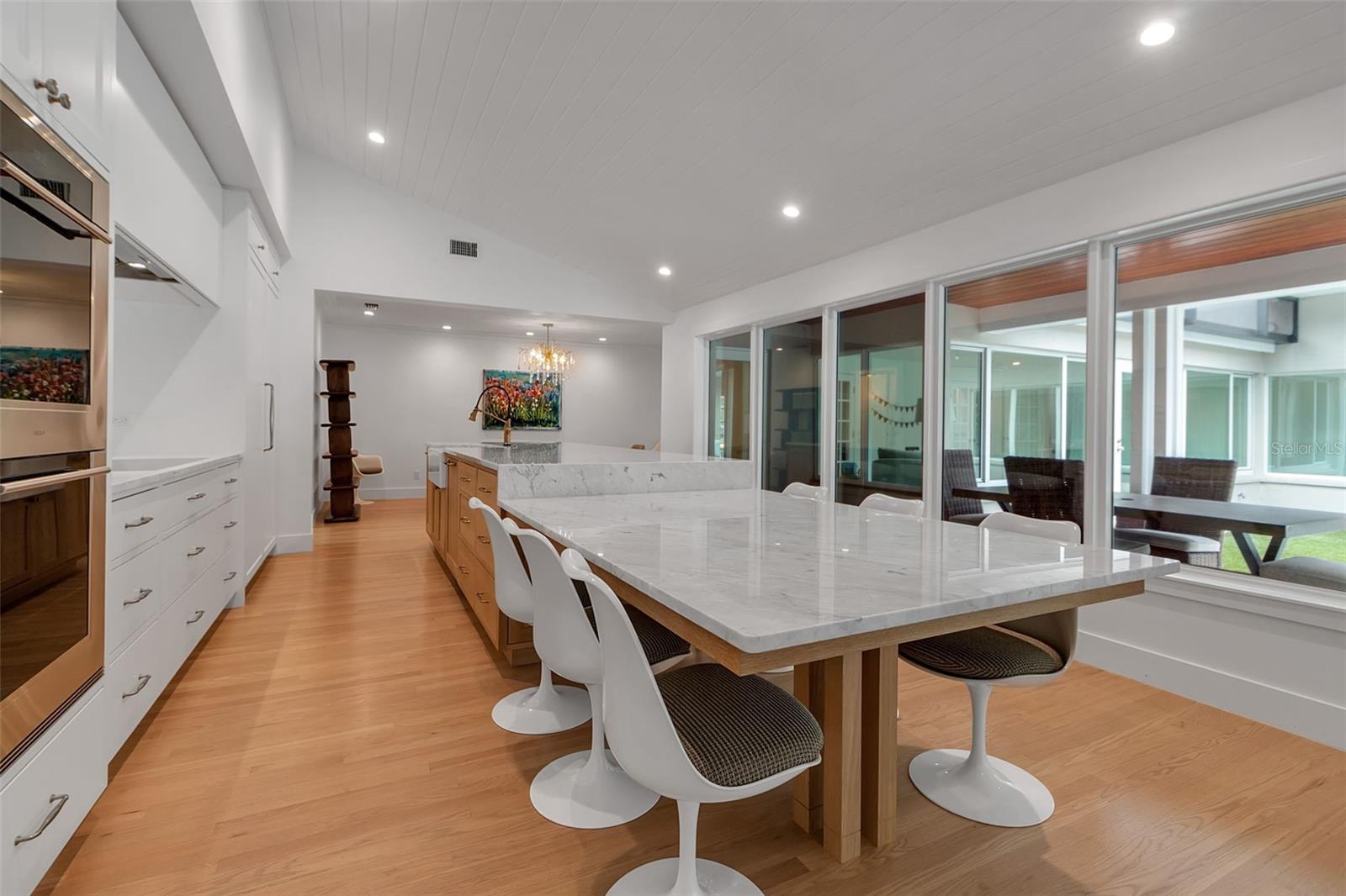 1838 ALTA VISTA ST