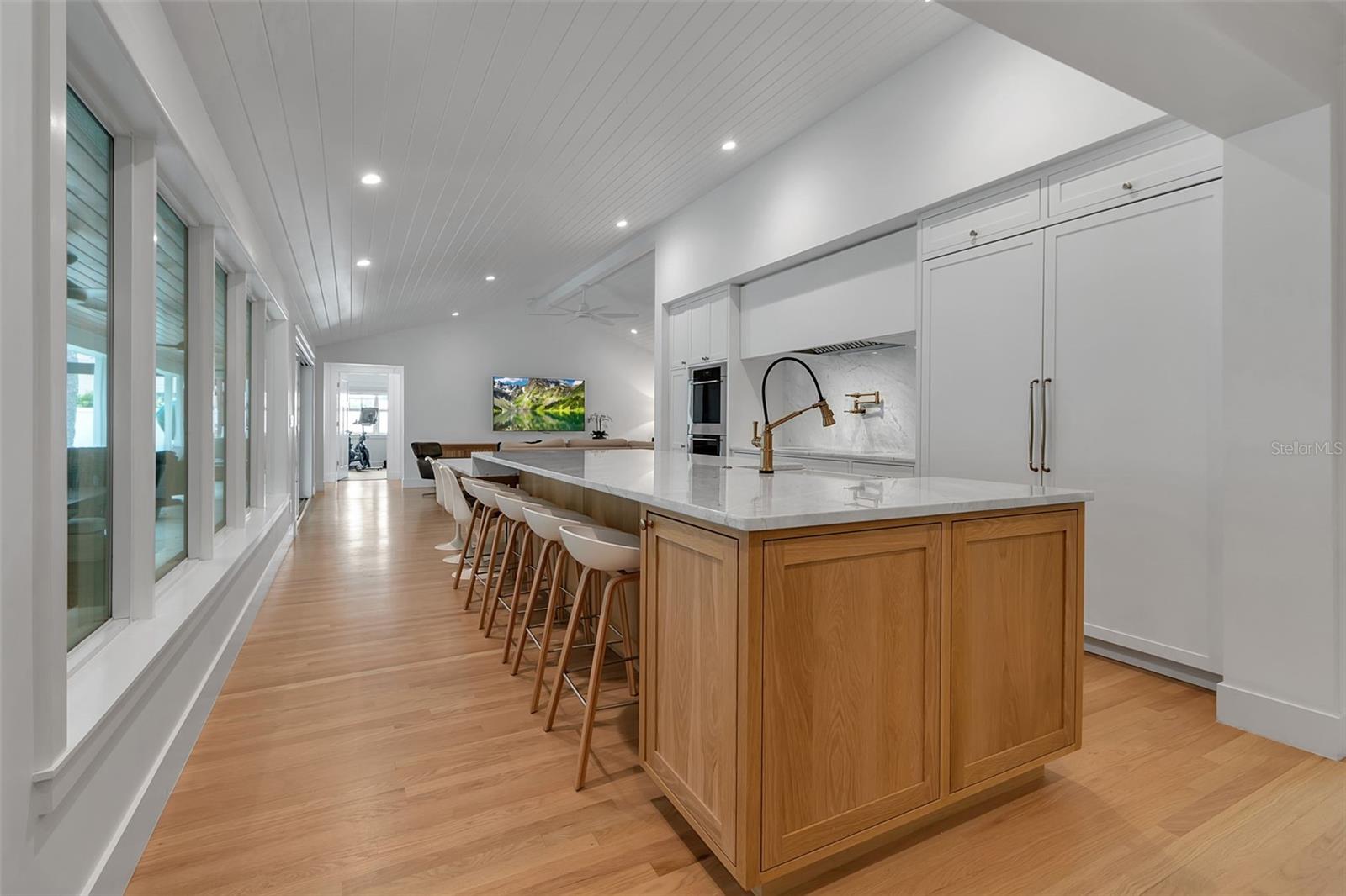 1838 ALTA VISTA ST