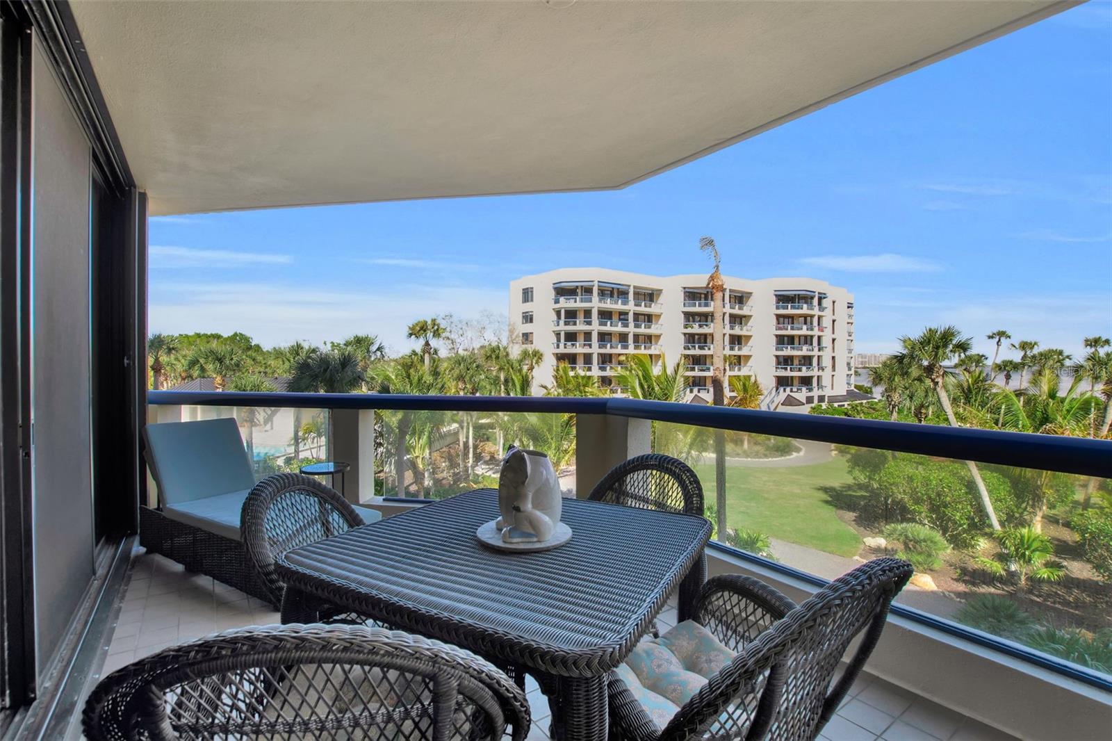 2110 HARBOURSIDE DR #523