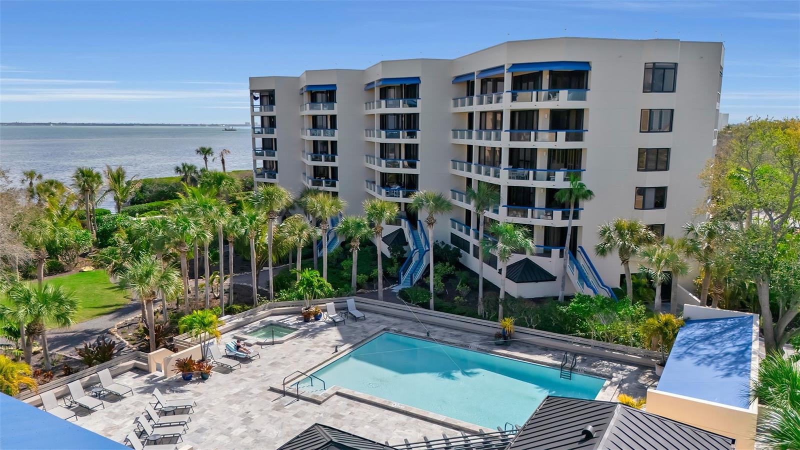 2110 HARBOURSIDE DR #523