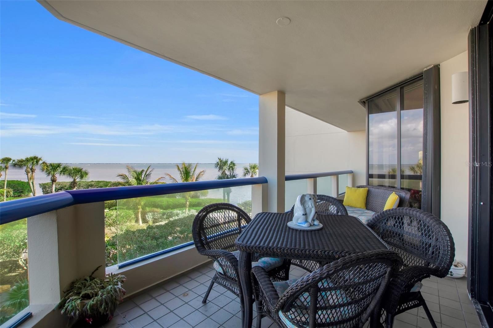 2110 HARBOURSIDE DR #523