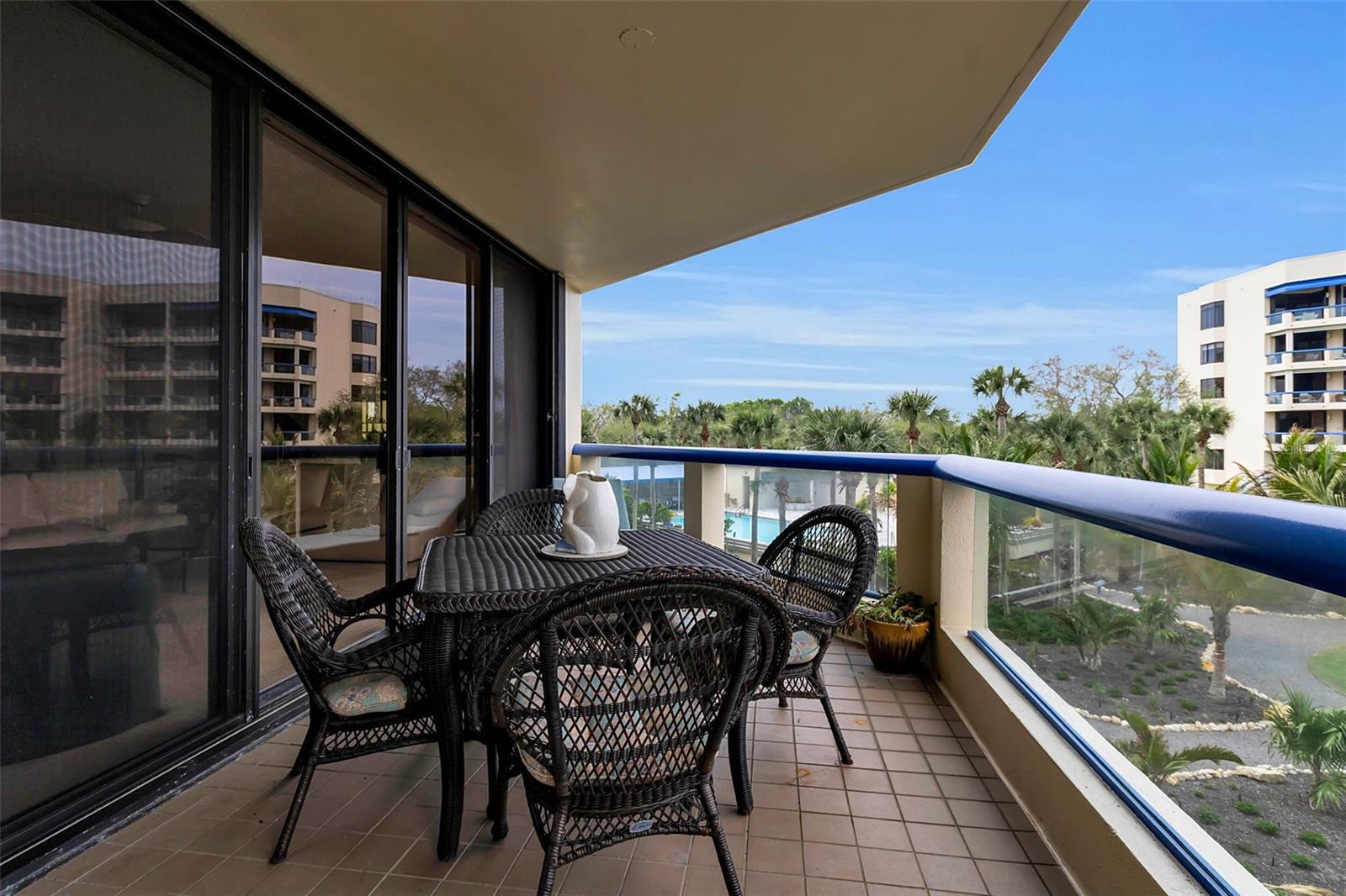 2110 HARBOURSIDE DR #523