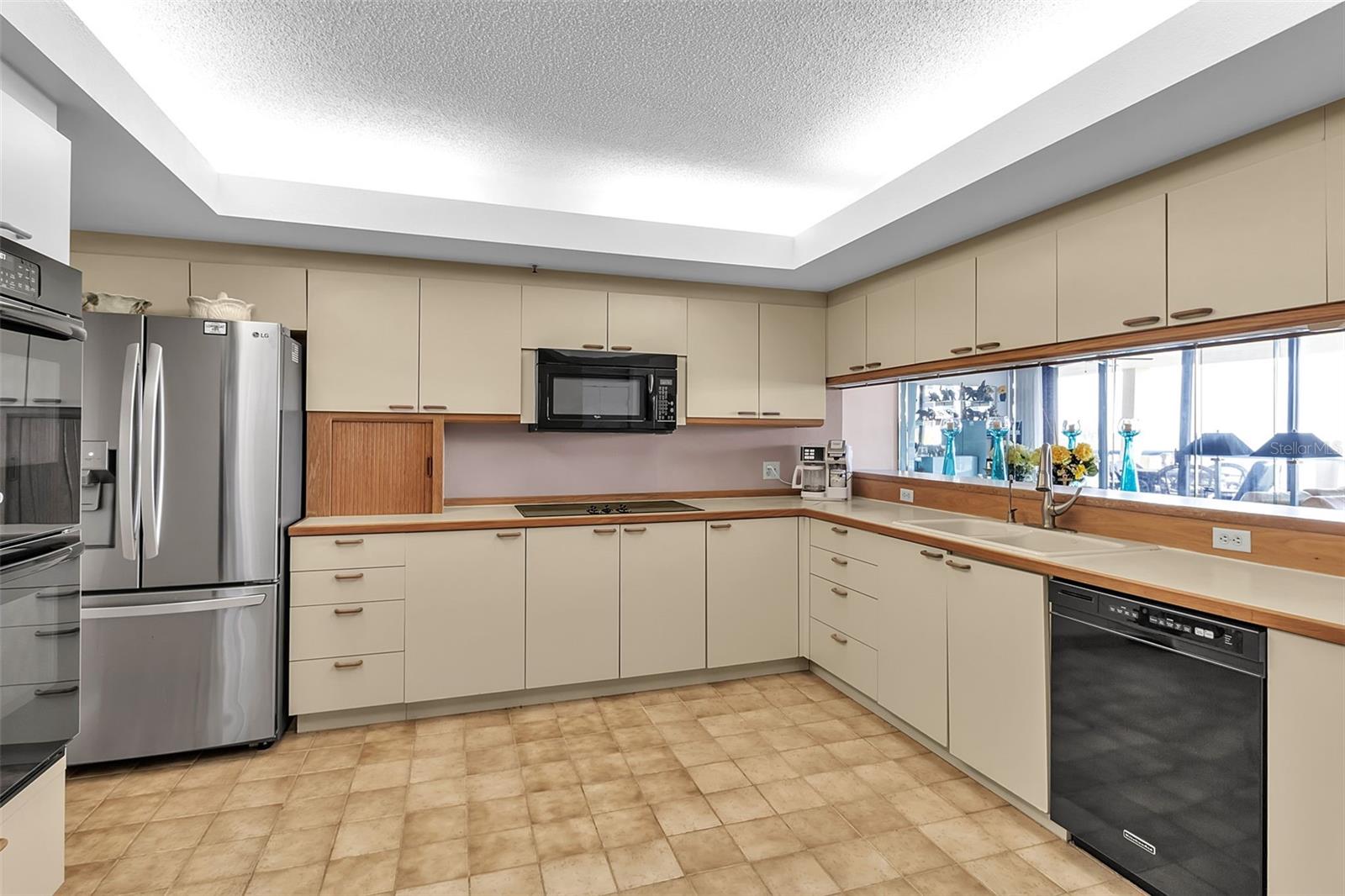 2110 HARBOURSIDE DR #523