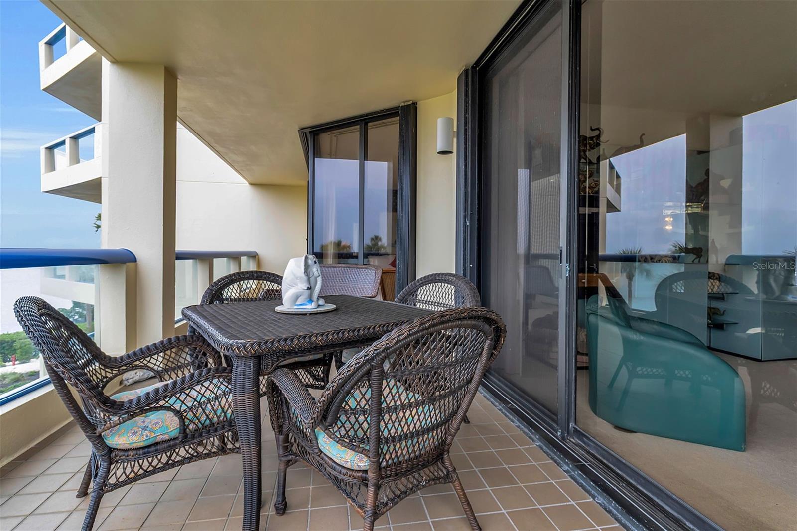 2110 HARBOURSIDE DR #523