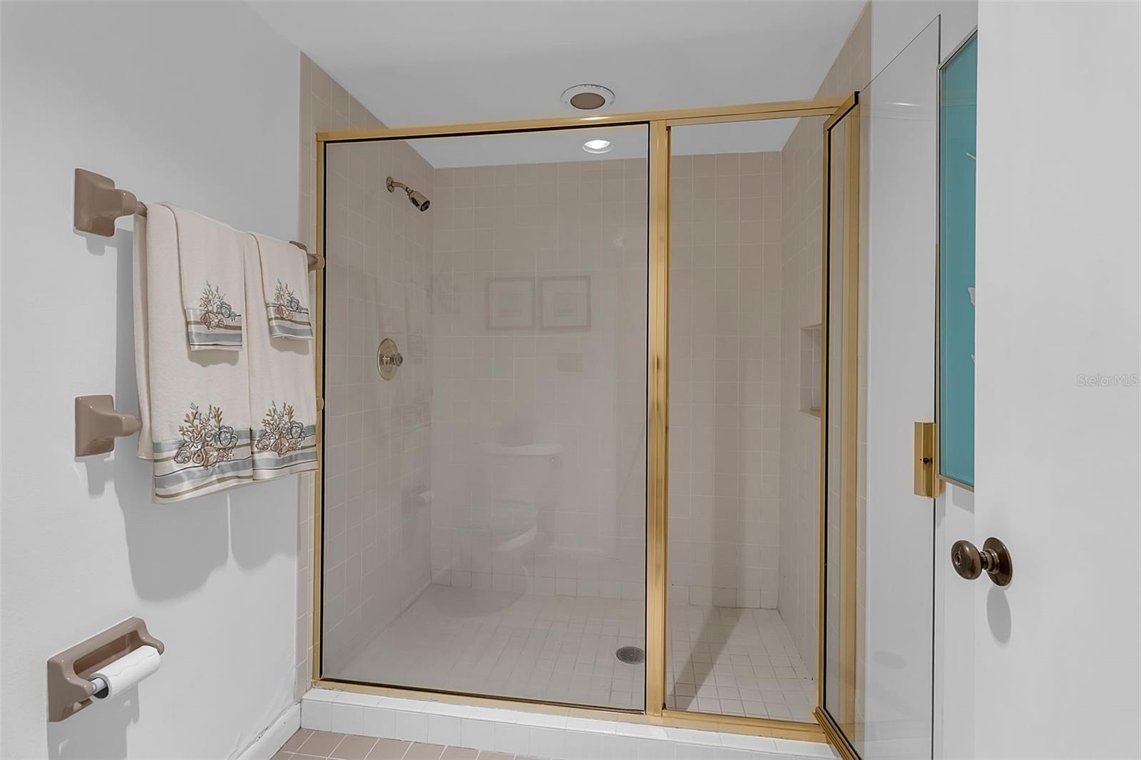 2110 HARBOURSIDE DR #523