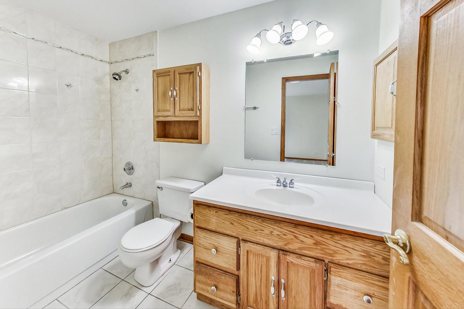 562 E Windgate Court Unit: 5D3