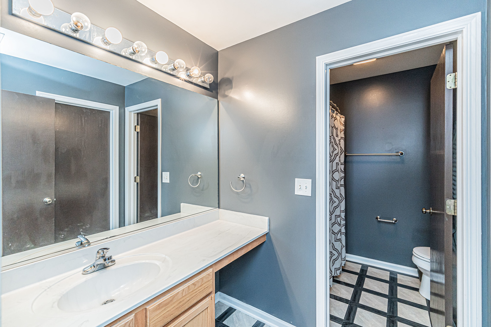 2205 Margaret Court