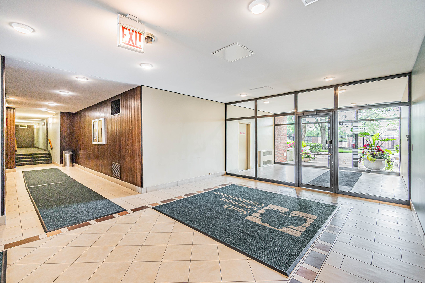 2921 S Michigan Avenue Unit: 208