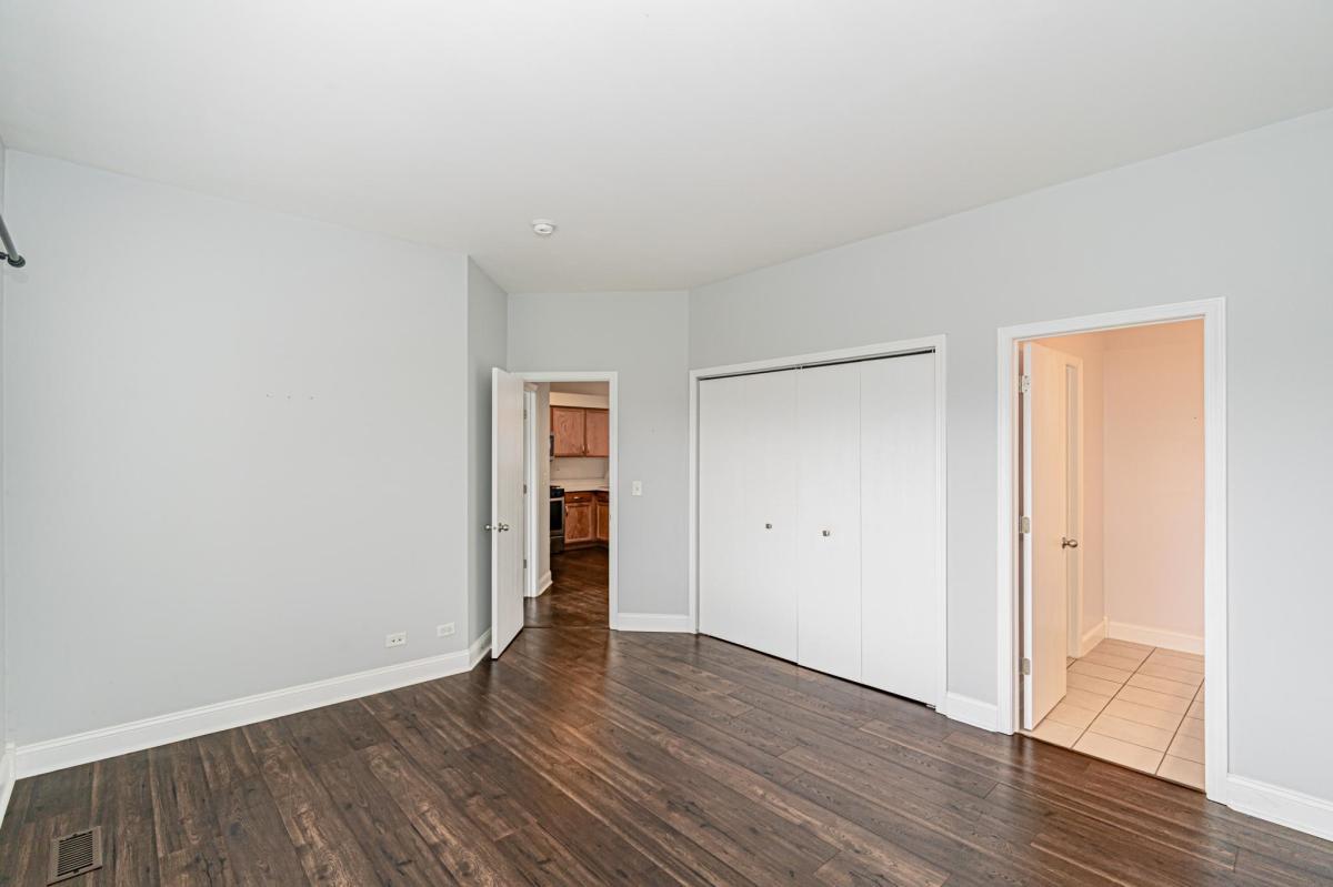 2827 CEDAR GLADE Drive Unit: 2827