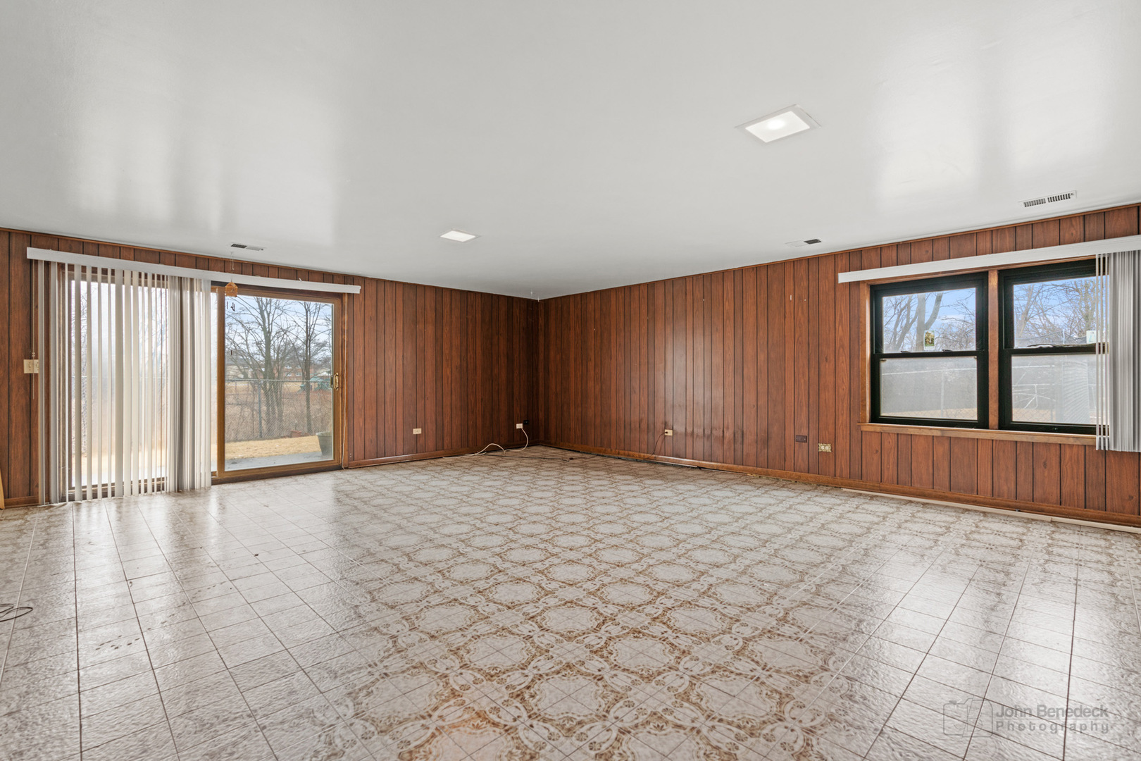 833 W Heritage Drive