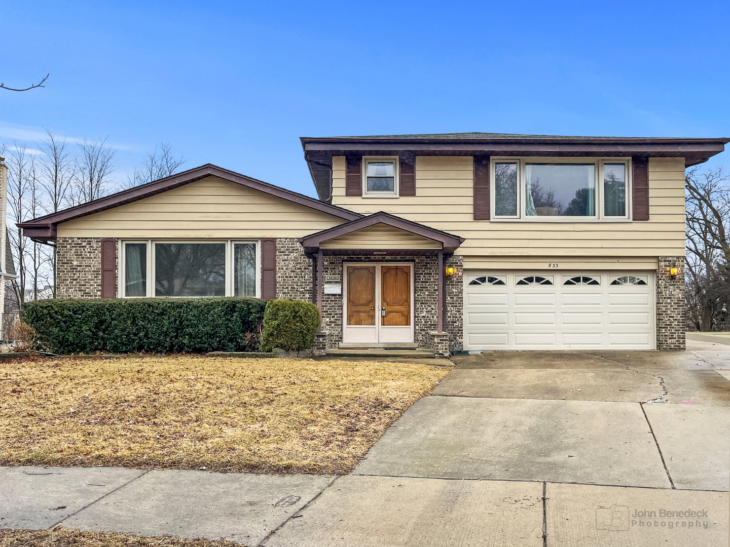 833 W Heritage Drive