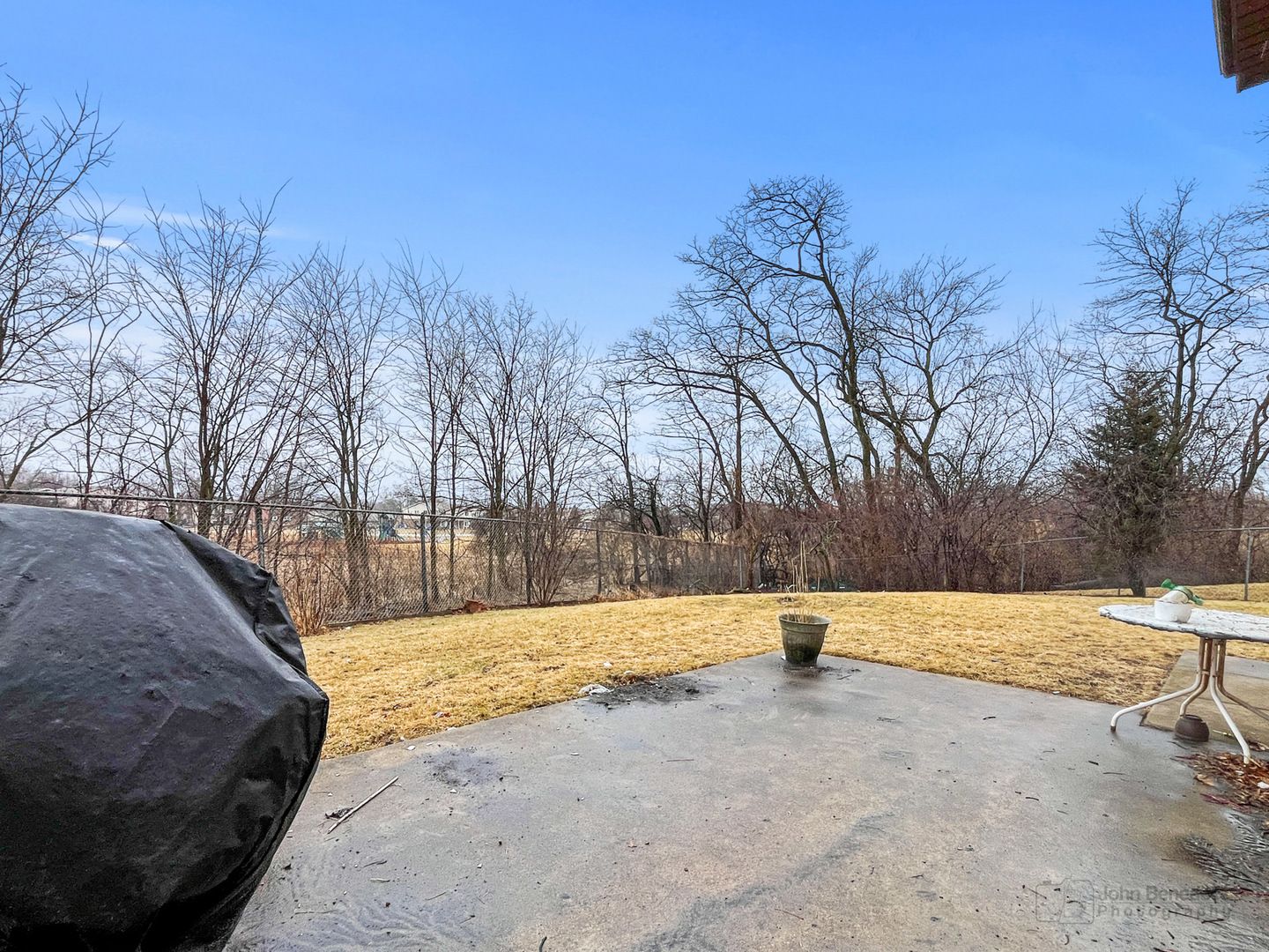 833 W Heritage Drive