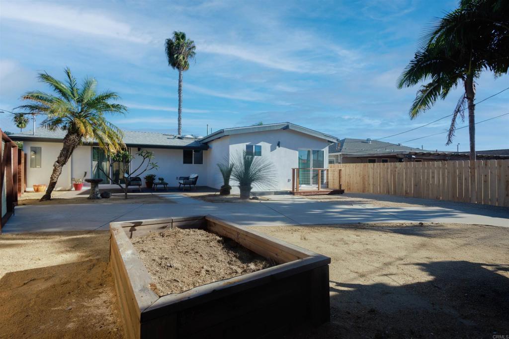 6994 Carthage Street