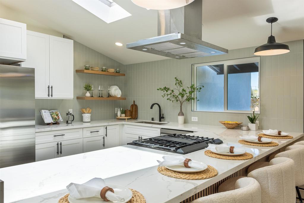 6994 Carthage Street