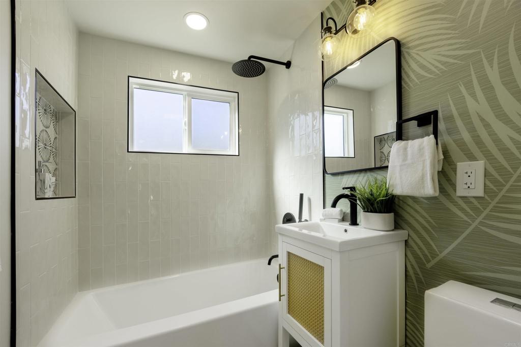 6994 Carthage Street