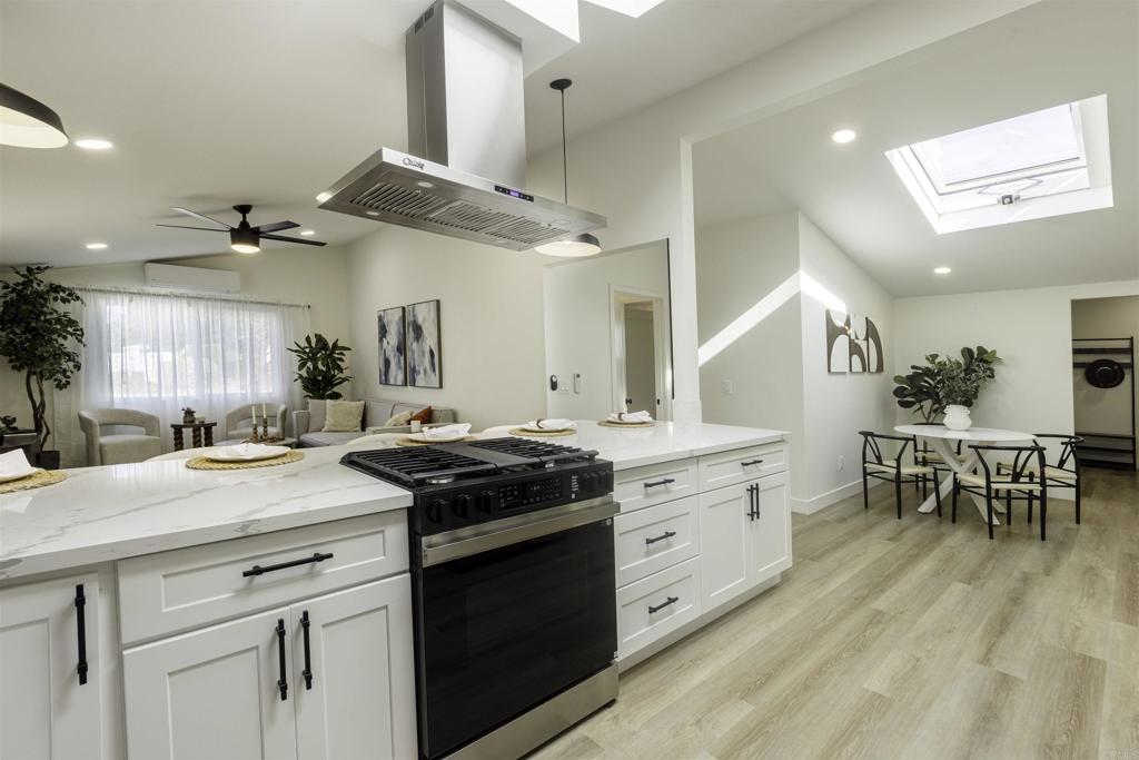 6994 Carthage Street