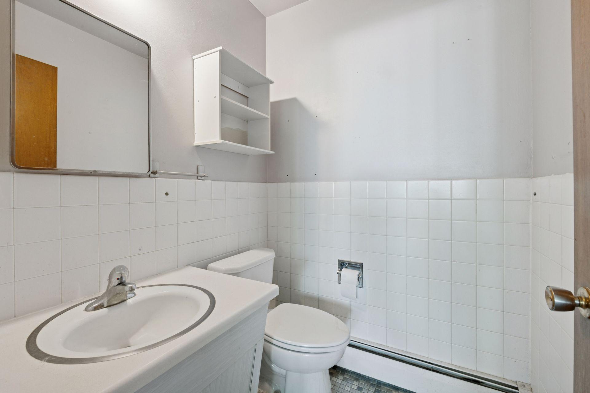 8262 Fremont Avenue S Unit: D