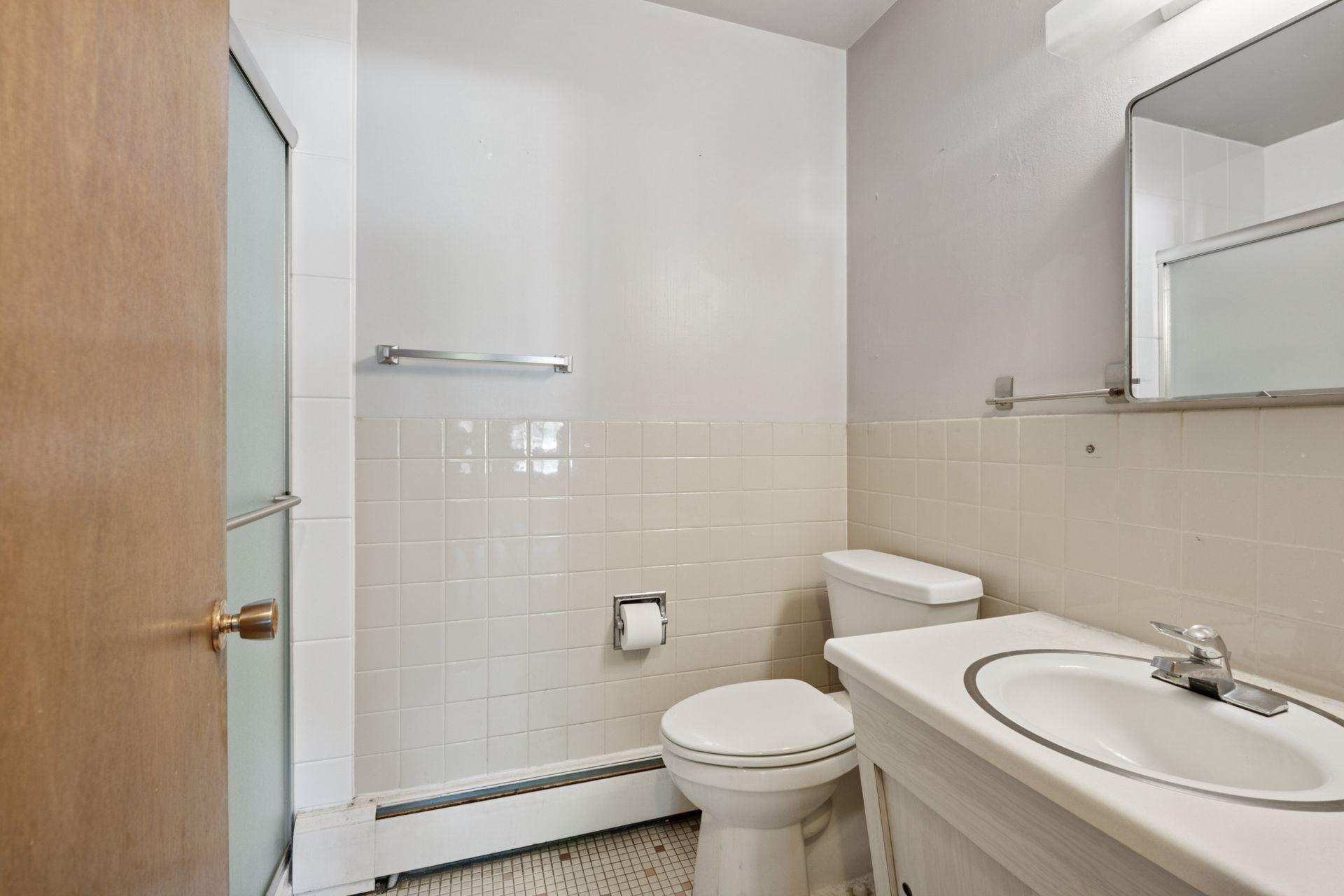 8262 Fremont Avenue S Unit: D