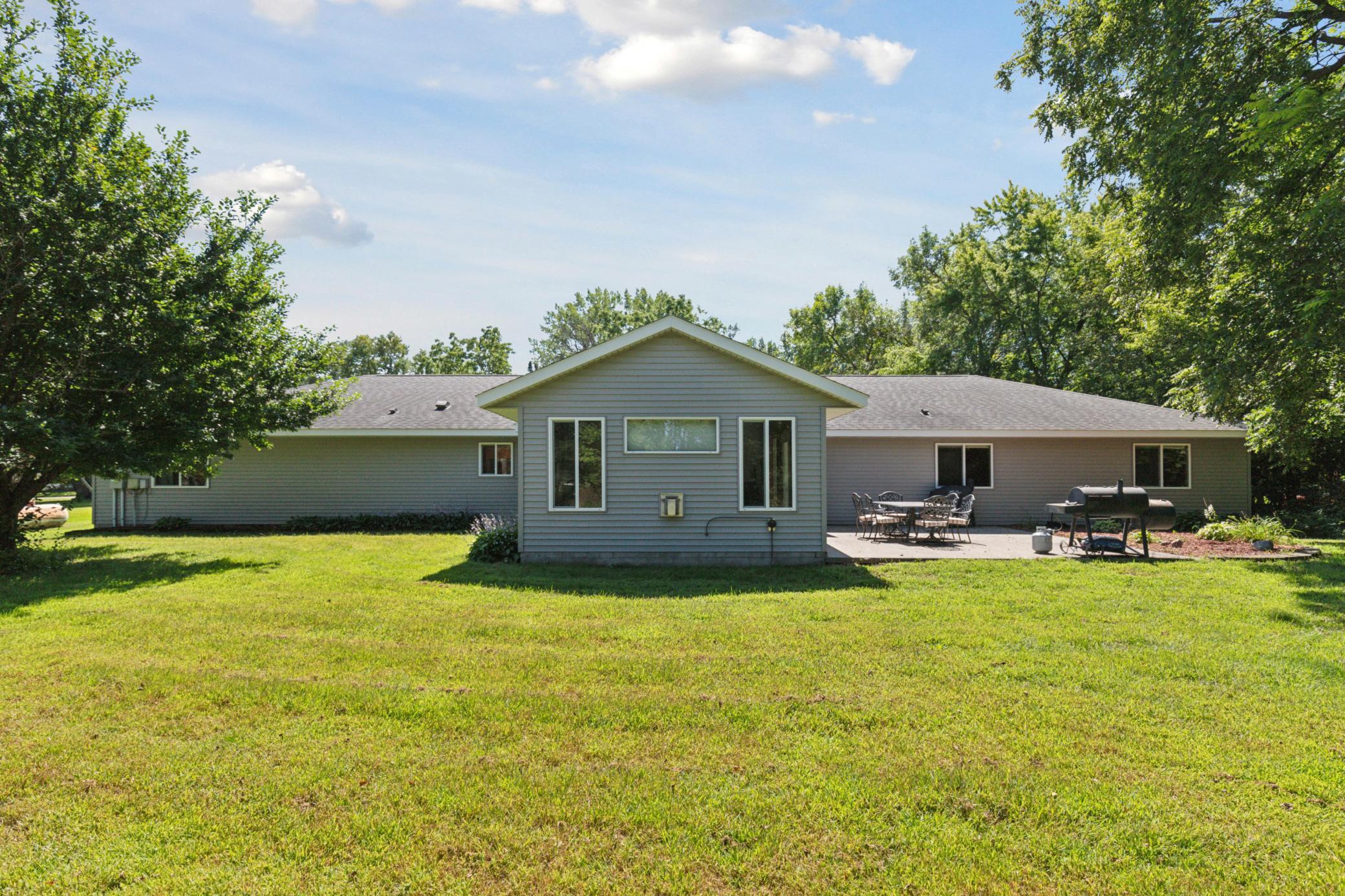 270 W Milkiway Avenue W